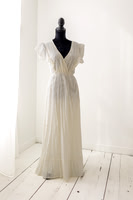 Cream embroidered floral, sm